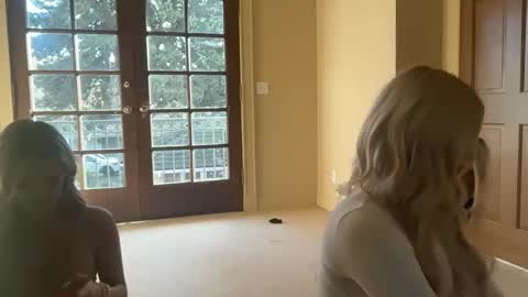 summerclarke2 online show from November 28, 10:02 pm