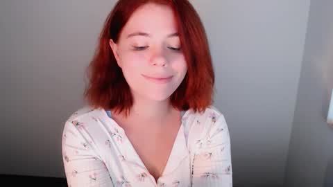 Snapshot of sun_lovely chatting on October 8, 1:37 pm Alexi online show from October 8, 1:37 pm