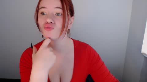 Snapshot of sun_lovely chatting on October 10, 1:05 pm Alexi online show from October 10, 1:05 pm
