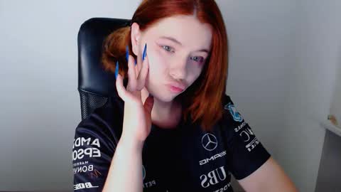 Snapshot of sun_lovely chatting on September 14, 7:34 pm Alexi online show from September 14, 7:34 pm