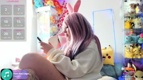 Snapshot of sunofureku_melody chatting on December 18, 9:08 pm RAVENCLAU GIRL online show from December 18, 9:08 pm