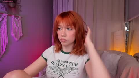 sunrisee_ online show from April 11, 7:25 am