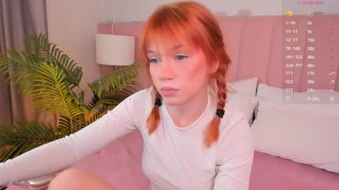 sunrisee_ online show from March 23, 11:54 pm