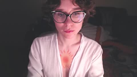 Hella online show from November 15, 8:43 pm