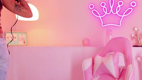 sunshinne__03 online show from October 7, 12:31 pm