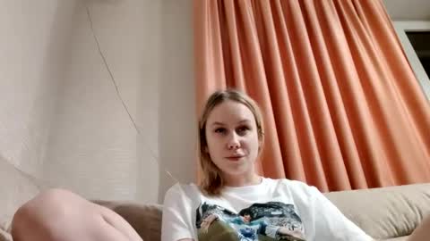 Annie online show from February 27, 2:54 pm