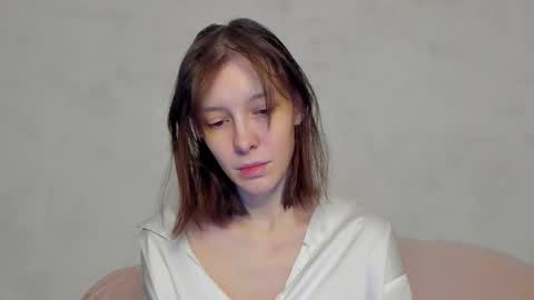 Una online show from February 2, 2:54 am