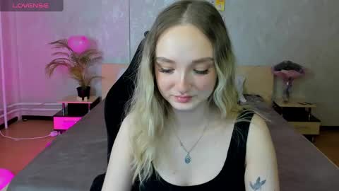 Annie online show from February 17, 12:43 am