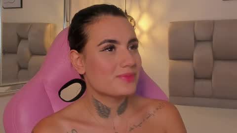 Susan online show from September 22, 8:51 pm