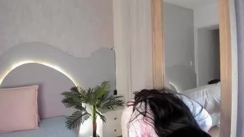 Snapshot of susana__sanchez chatting on October 15, 6:43 pm  SUSANA  online show from October 15, 6:43 pm