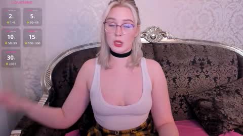 susanbev online show from February 4, 7:11 am