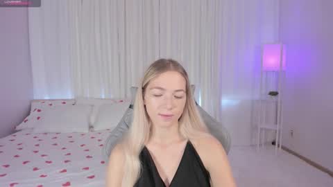 Susan online show from September 27, 3:36 am