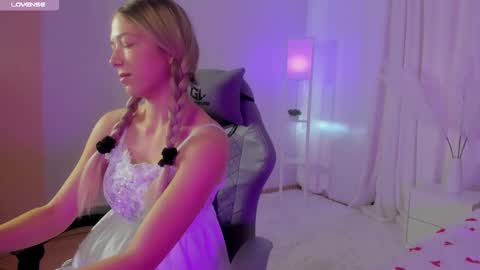 Susan online show from October 16, 4:37 am