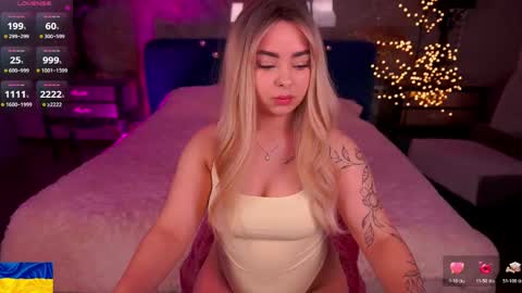 Susie online show from April 26, 8:06 pm