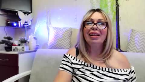 SusiexNoreen online show from April 10, 7:14 am