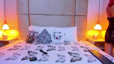 Susy online show from June 15, 1:11 pm