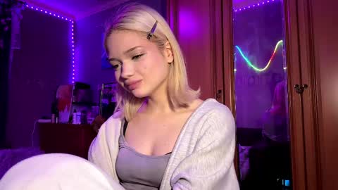 Stacy online show from May 15, 10:56 pm