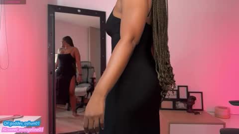 Evangeline online show from November 14, 4:29 pm