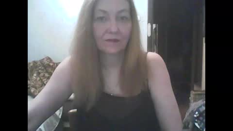 sweet4blonde67 online show from December 3, 12:18 pm