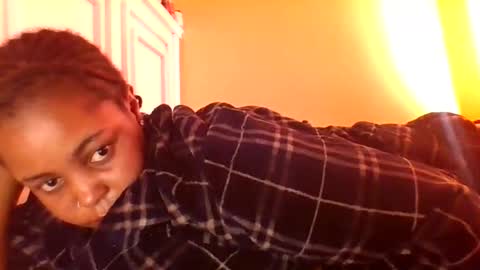 sweet52537 online show from March 25, 4:28 am