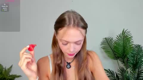 Alice online show from October 29, 8:44 pm