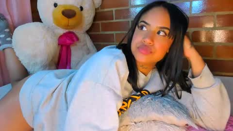 Stephanie online show from March 9, 4:27 am