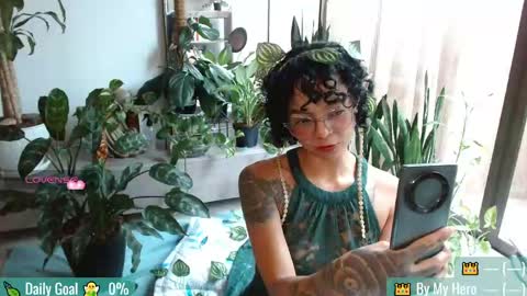 Tutti  online show from April 4, 1:43 pm