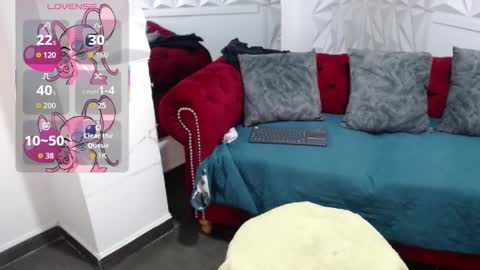 canelaa online show from November 23, 4:30 pm