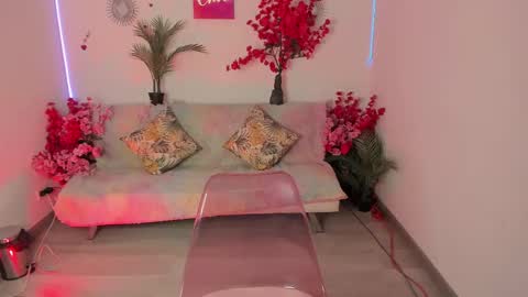 Snapshot of sweet_daniiela chatting on September 23, 7:45 pm IM Dani online show from September 23, 7:45 pm