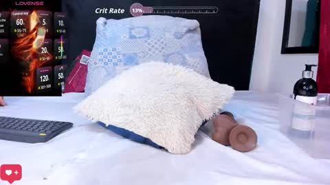 Snapshot of sweet_devil2 chatting on October 17, 3:59 pm kandy muller online show from October 17, 3:59 pm