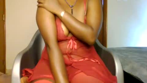 sweet_ebony001 online show from August 4, 1:44 am