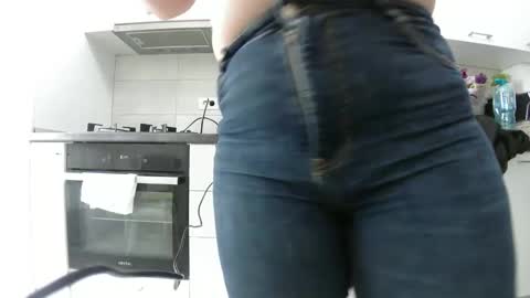           online show from March 11, 9:45 am