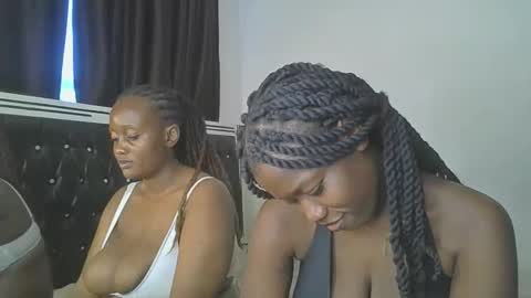 sweet_ella6 online show from April 4, 1:43 pm