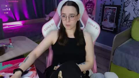 Alice online show from December 3, 4:26 am