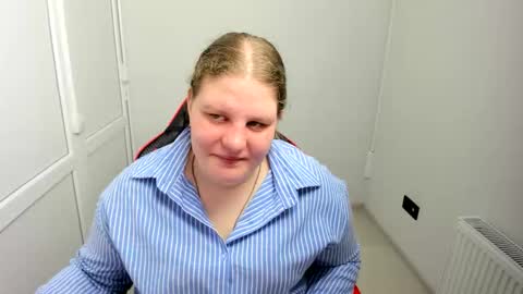 Karla online show from May 7, 7:01 am