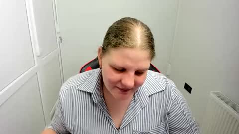 Karla online show from June 5, 9:59 am