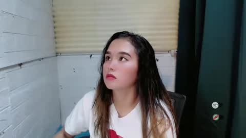 LAIKA online show from January 4, 4:12 am