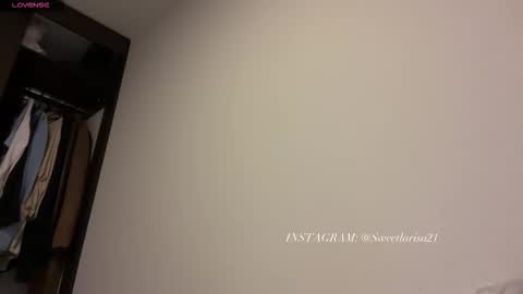 Larissa online show from January 17, 1:02 am