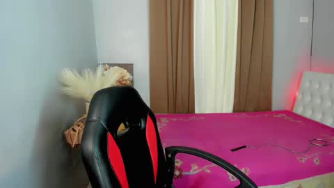 sweet_marie21 online show from March 29, 10:36 am