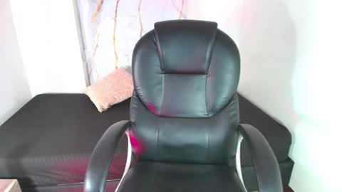 Sweet  online show from April 15, 2:45 am