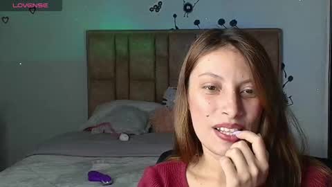 sweet_moon_v_ online show from January 13, 11:09 pm