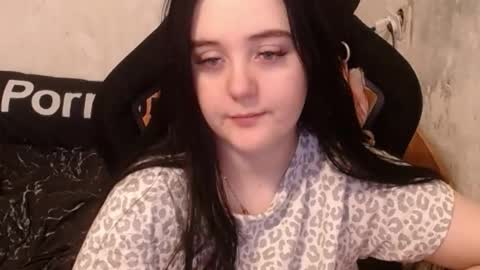 sweet_my_dream online show from October 13, 9:23 am