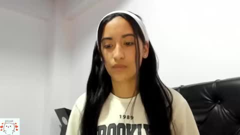 Nhaomy online show from November 15, 1:50 am