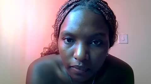 sweet_strawberina online show from March 29, 2:27 pm