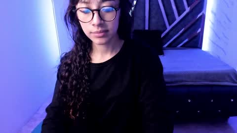 sweet_venus4 online show from January 8, 6:31 pm