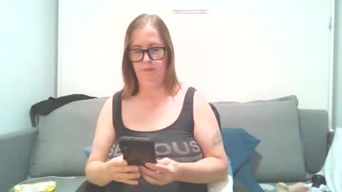 sweetandnaughty123 online show from May 8, 5:10 am