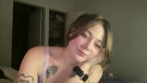 sweetcandy online show from February 9, 3:22 am