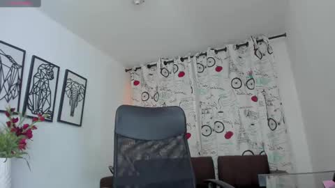 Fabiana online show from February 22, 7:10 pm