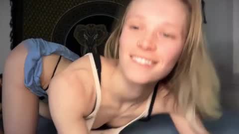 sweetgracee online show from February 28, 7:48 am