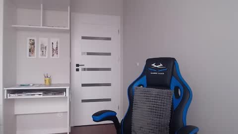 Emma  online show from February 13, 9:11 am